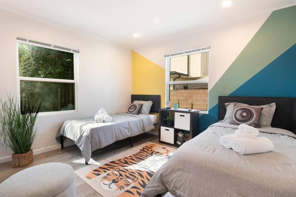 Beautiful 3 Bed 1 Bath Designer Home + Hot Tub Los Angeles Eksteriør bilde