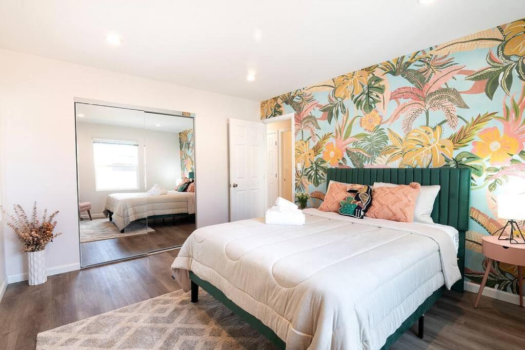 Beautiful 3 Bed 1 Bath Designer Home + Hot Tub Los Angeles Eksteriør bilde