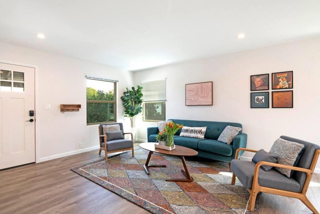Beautiful 3 Bed 1 Bath Designer Home + Hot Tub Los Angeles Eksteriør bilde